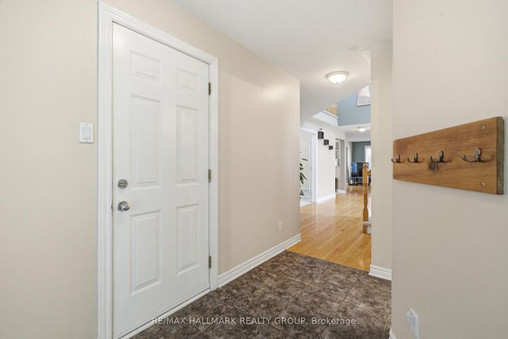 Property Photo: 800 Long Point Circle ON K1T 4H6