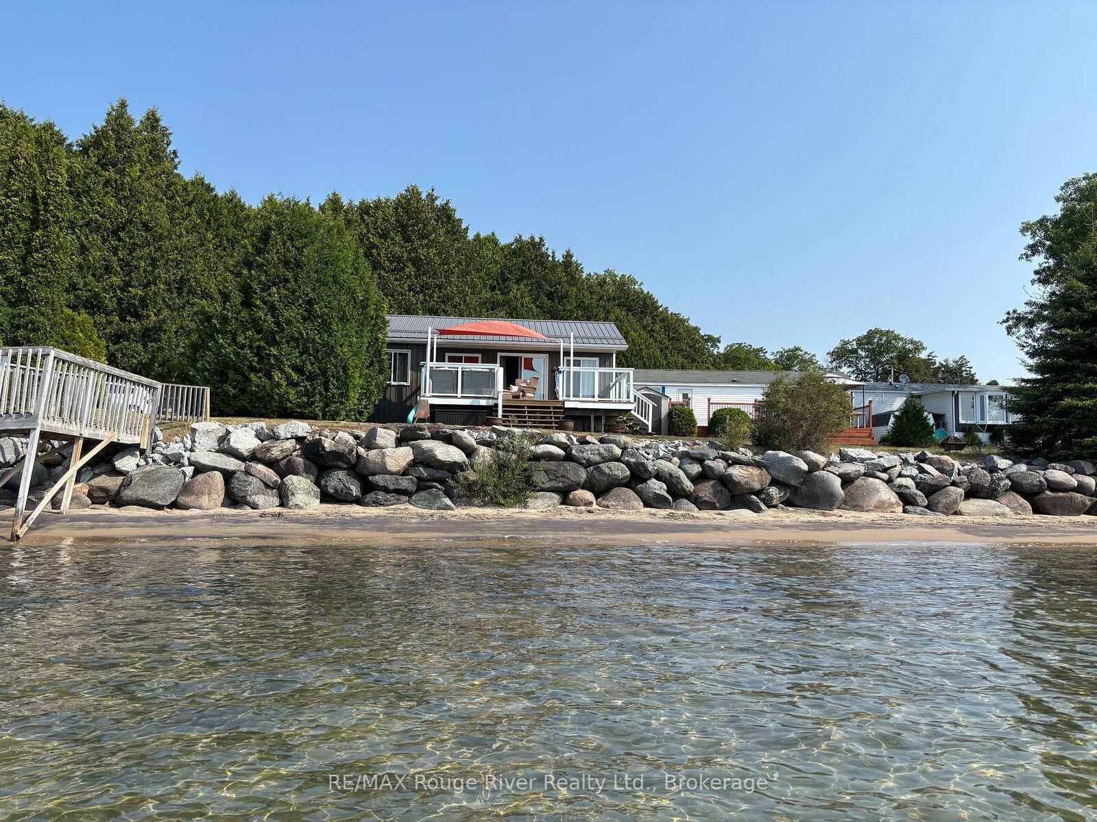 Property Photo: 116 Cedardale Road 14 ON K0K 1H0