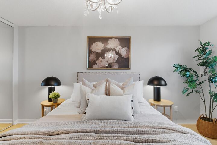 Property Photo: 6720 Glen Erin Drive 312 ON L5N 3K8