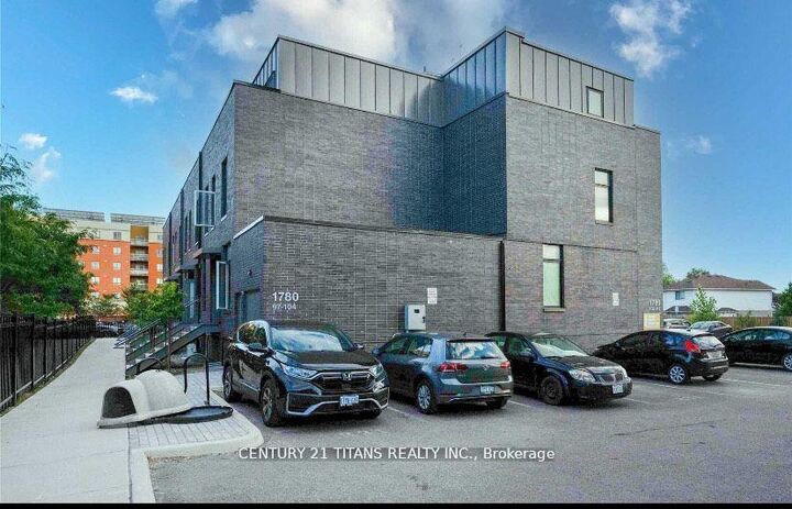 1780 Simcoe Street N 98 — photo 1