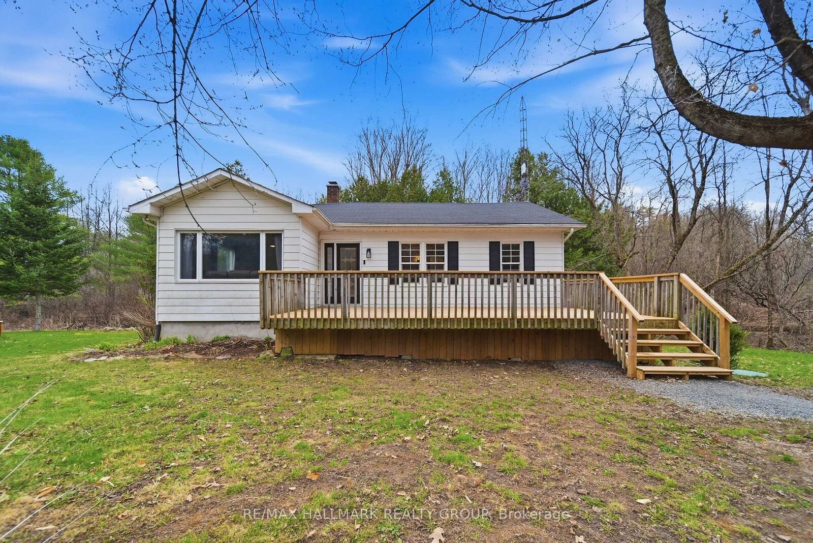 Property Photo: 17 Kenney Road ON K0G 1E0