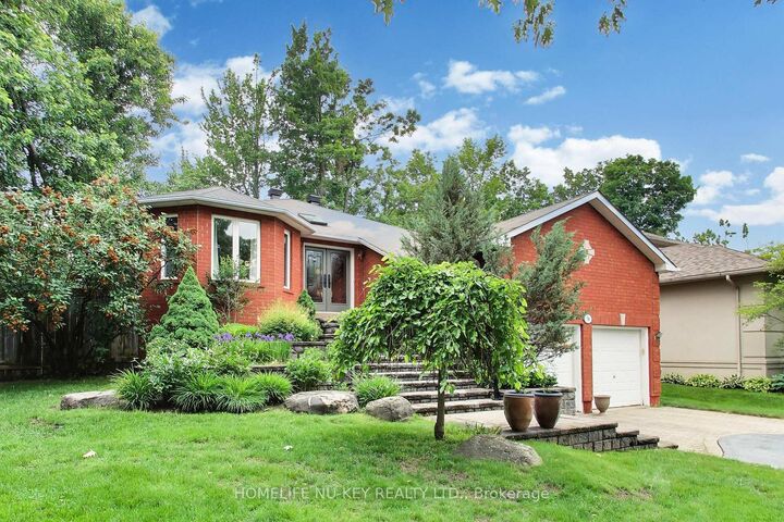 Property Photo: 78 Brown Wood Drive ON L4M 6M6