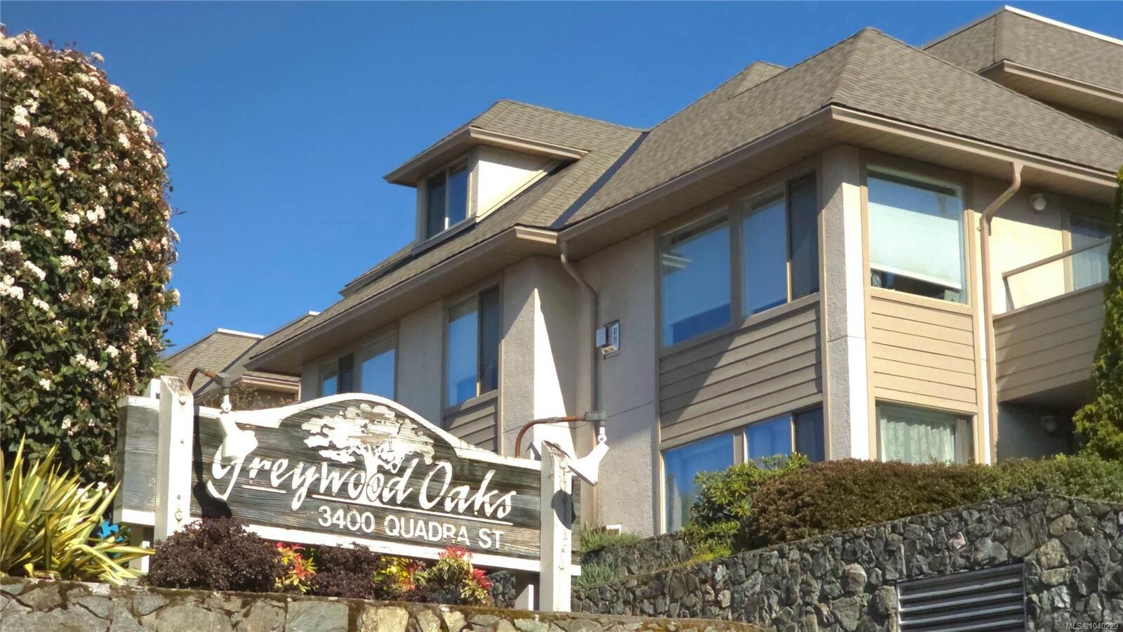 Property Photo:  3400 Quadra St #101  BC V8X 1G6 