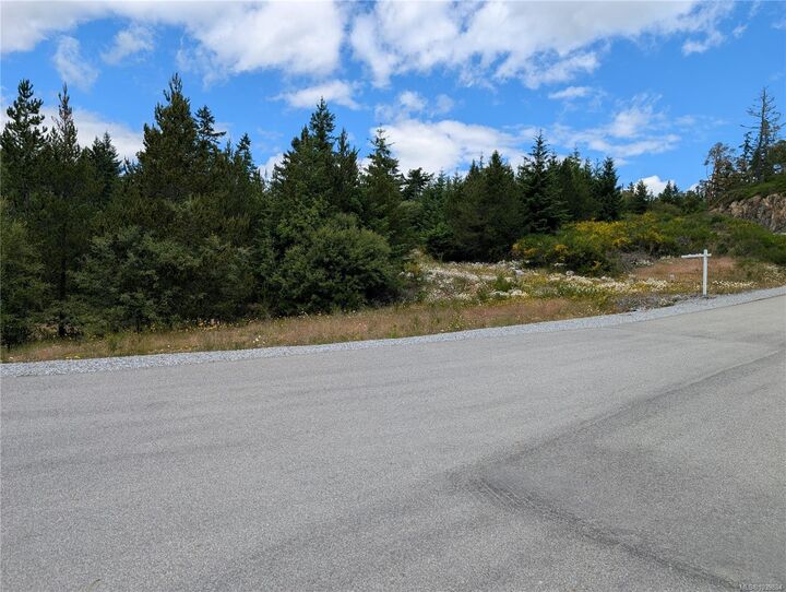 Property Photo:  Lot 1 Eagle Vista Rd  BC V8H 2J1 