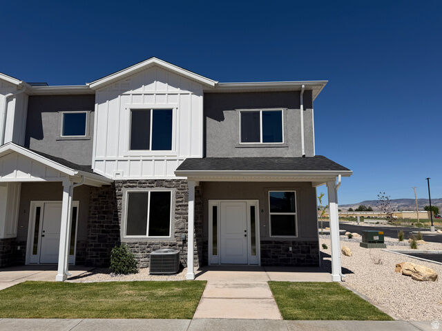 Property Photo: 1198 S Village Ln W B6 UT 84701