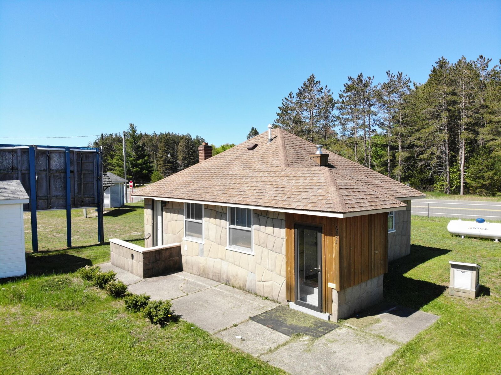 Property Photo: 6325 Paradise Trail MI 49718