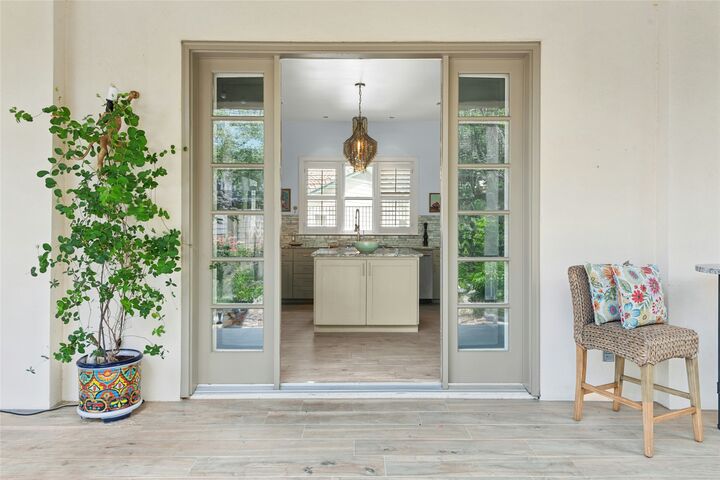 Property Photo:  304 Nautilus Avenue  TX 78738 