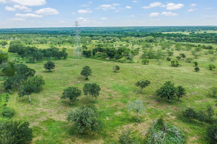 Property Photo:  401 Fm 672  TX 78616 