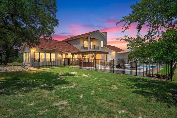 Property Photo: 638 Strada Luca TX 76527