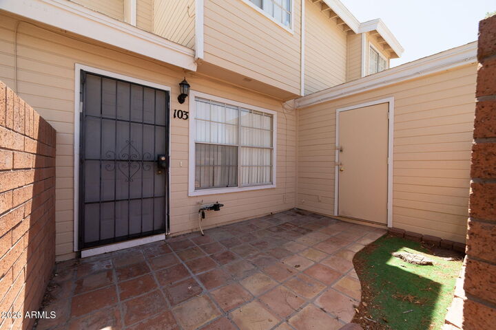 Property Photo:  625 S Westwood Street 103  AZ 85210 