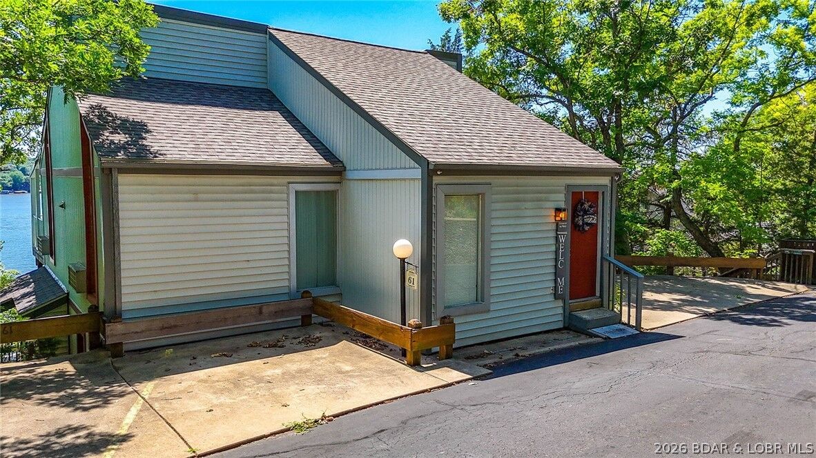 Property Photo: 61 Topsail Place MO 65065
