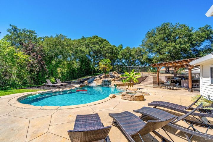 Property Photo: 4012 Polled Hereford Drive CA 95404