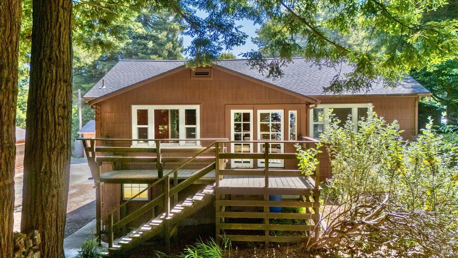 Property Photo: 18961 Symes Lane CA 95437