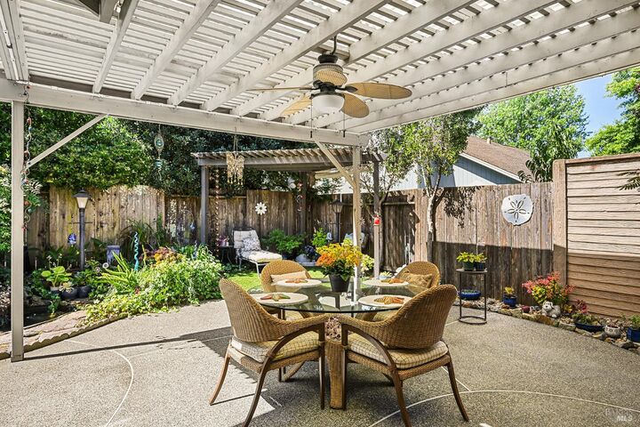 Property Photo:  9139 Piccadilly Circle  CA 95492 