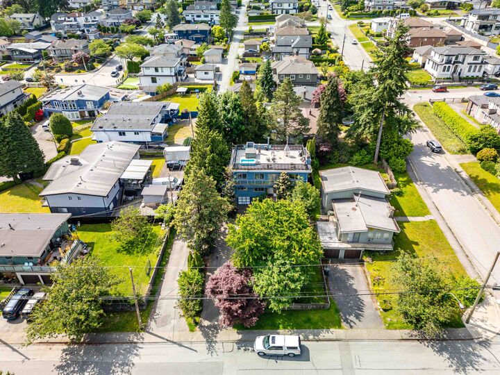 Property Photo: 4660 Bond Street BC V5H 1G9