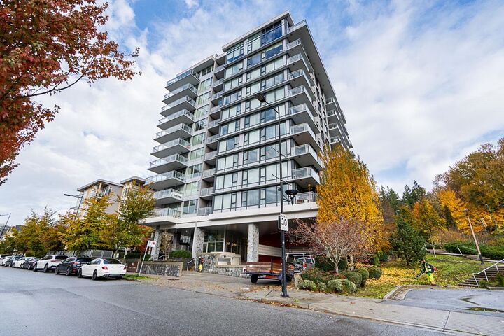 3281 E Kent Avenue North 502 — photo 1