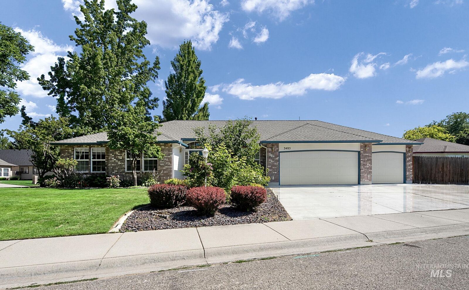 Property Photo: 3485 W Birdie Court ID 83646