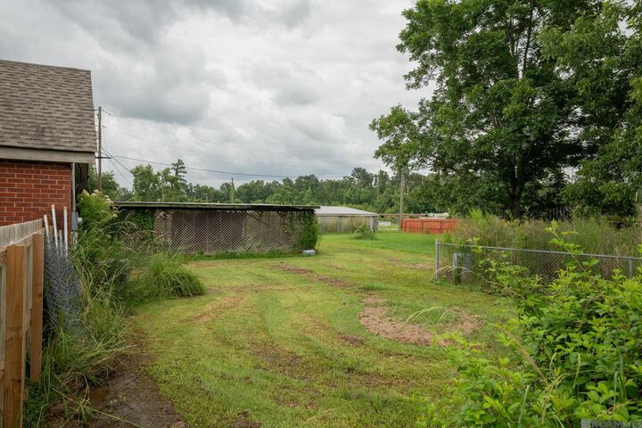 Property Photo: 18622 Old Ferry Rd LA 70449