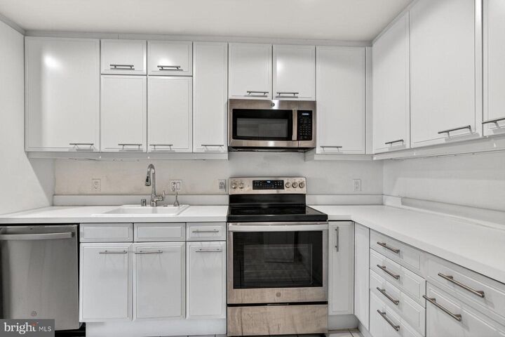 Property Photo: 3801 Canterbury Road 403 MD 21218