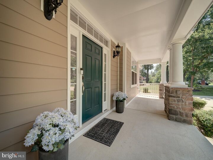 Property Photo:  18413 Cedar Drive  VA 22172 