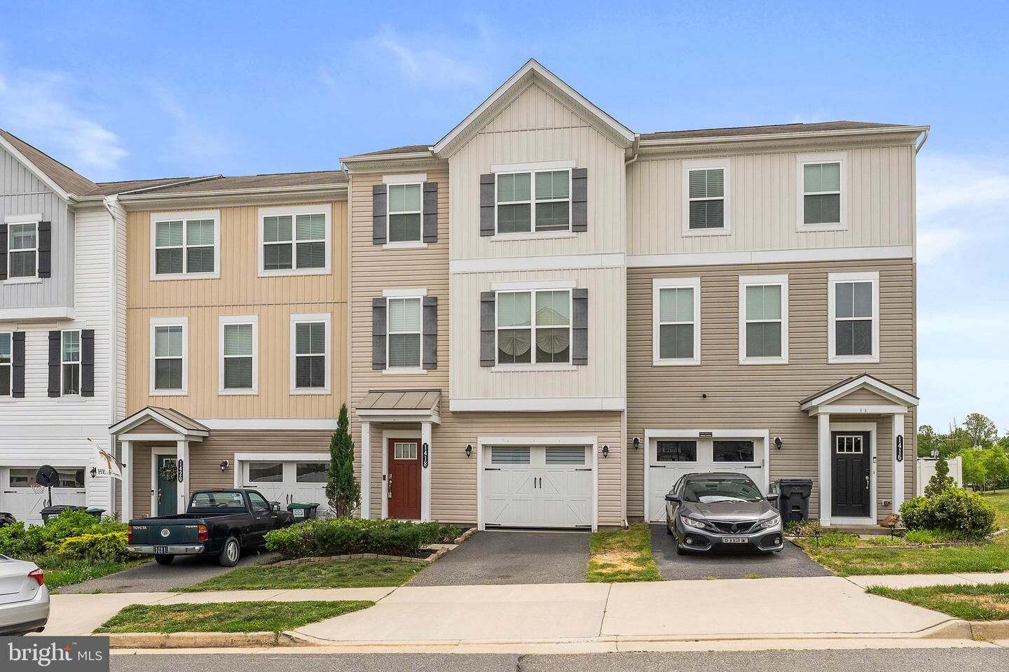 Property Photo: 1418 Hudgins Farm Circle VA 22408
