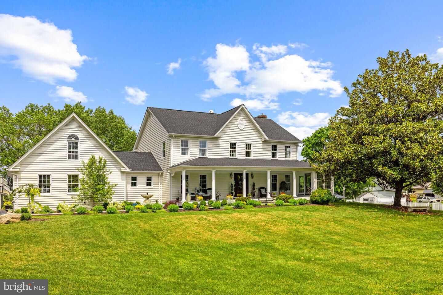 Property Photo:  21185 St Louis Road  VA 20117 