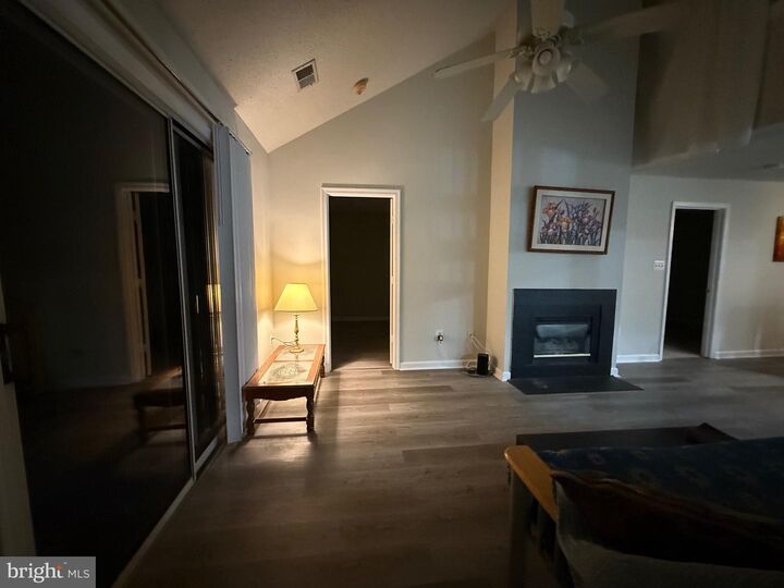 Property Photo: 10019 Vanderbilt Circle 14-16 MD 20850