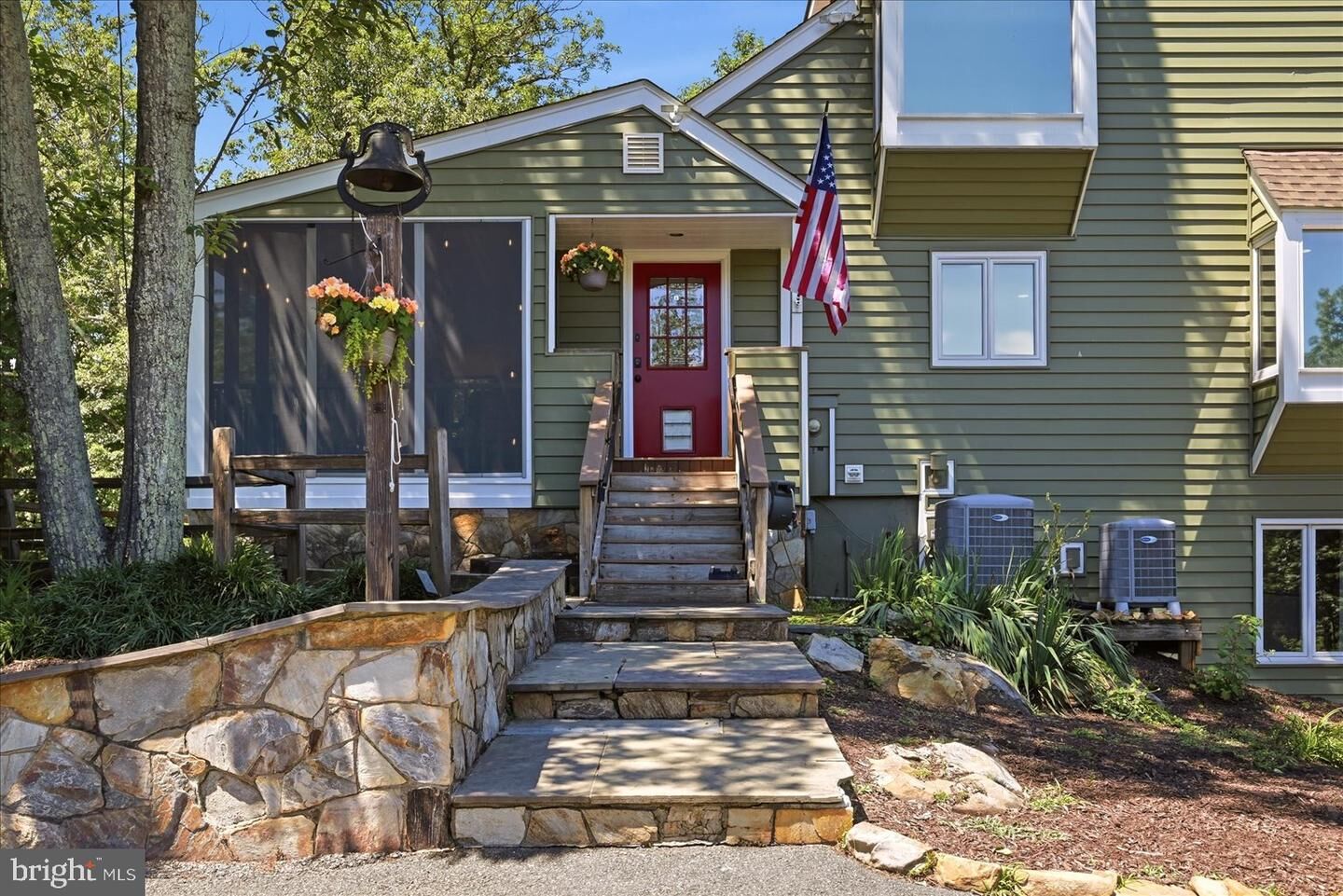 Property Photo: 5221 Mountain View Drive VA 20137