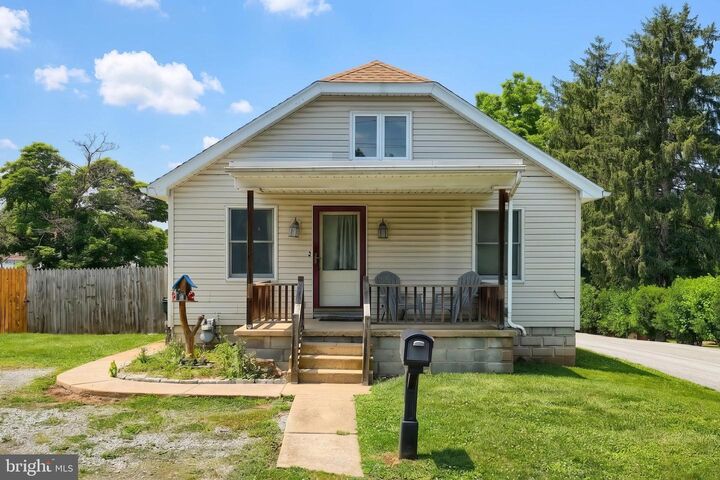 Property Photo:  2151 Maple Road  PA 17408 