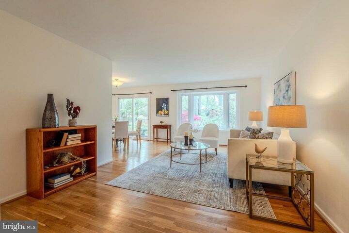 Property Photo: 8717 Higdon Drive VA 22182