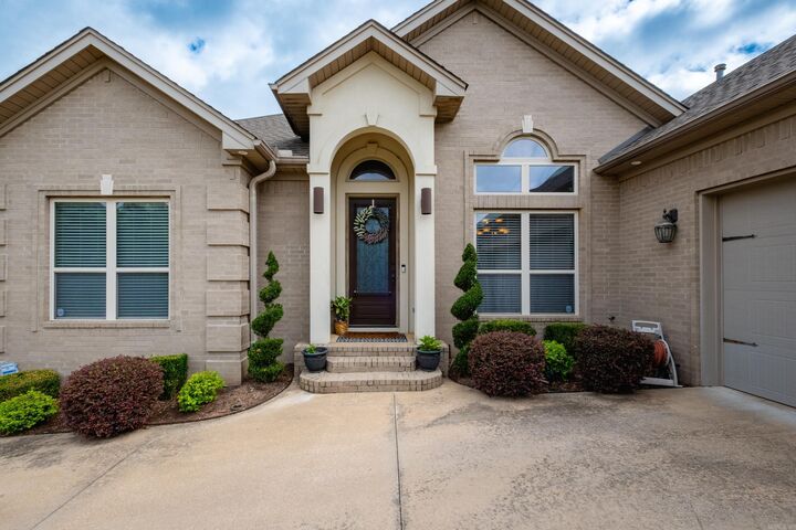 Property Photo:  8100 Kanis Pines Drive  AR 72204 