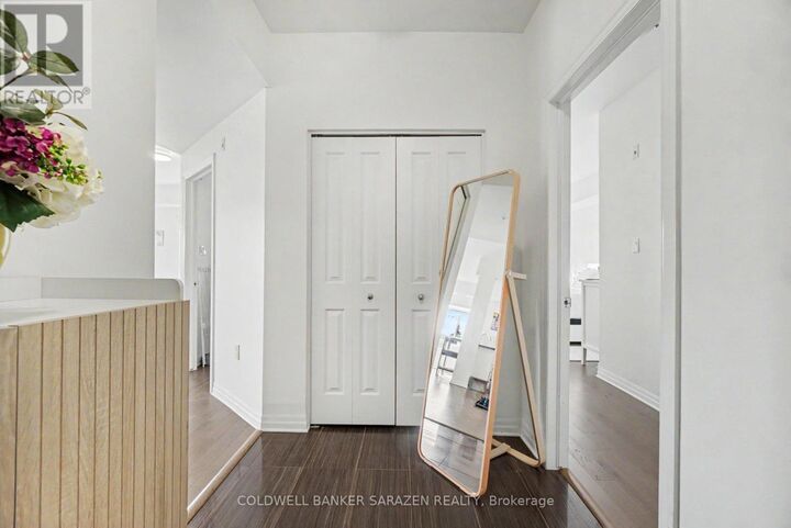 Property Photo:  250 Winterfell Private 303  ON K1G 4J1 