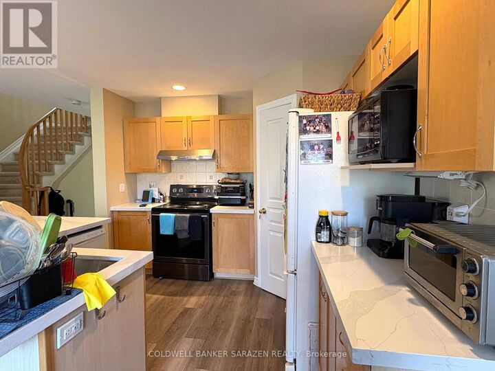 Property Photo:  253 Saddlesmith Circle  ON K2M 2Z1 