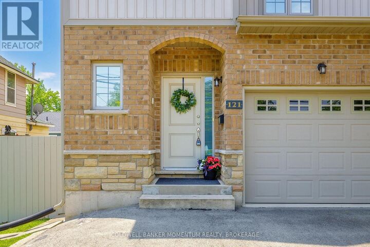 Property Photo:  121 Albert Street  ON L2A 5L3 