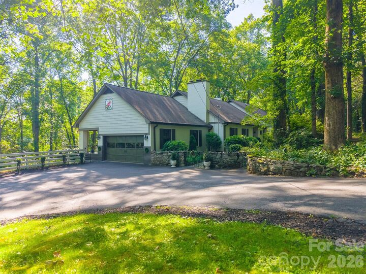 Property Photo:  77 Oakwood Lane  NC 28779 