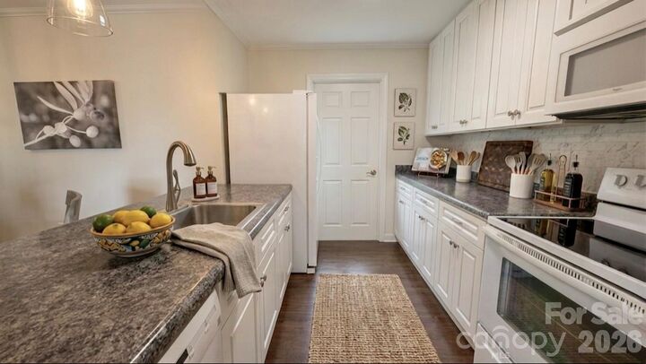Property Photo: 12334 Danby Road NC 28134