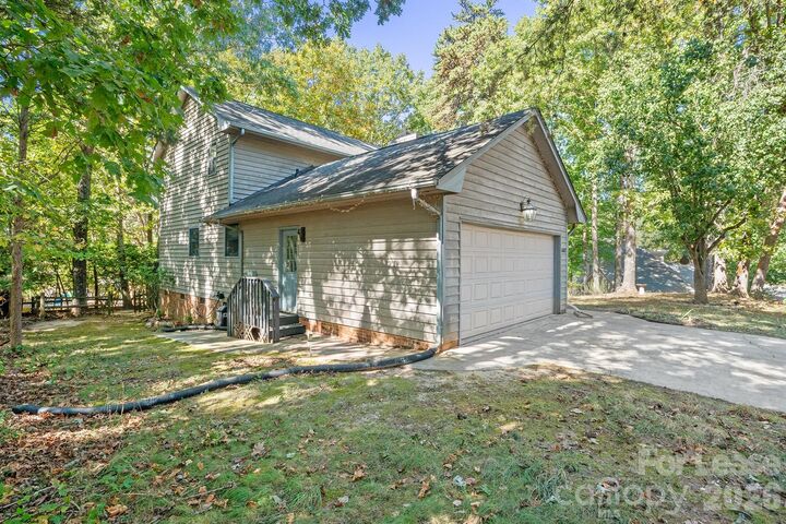 Property Photo:  16003 Molokai Drive  SC 29708 