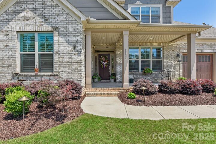 Property Photo: 9833 Ardley Park Way NC 28227