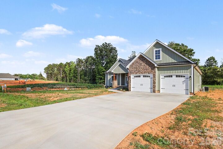 Property Photo:  402 Dorothy Drive  NC 28023 