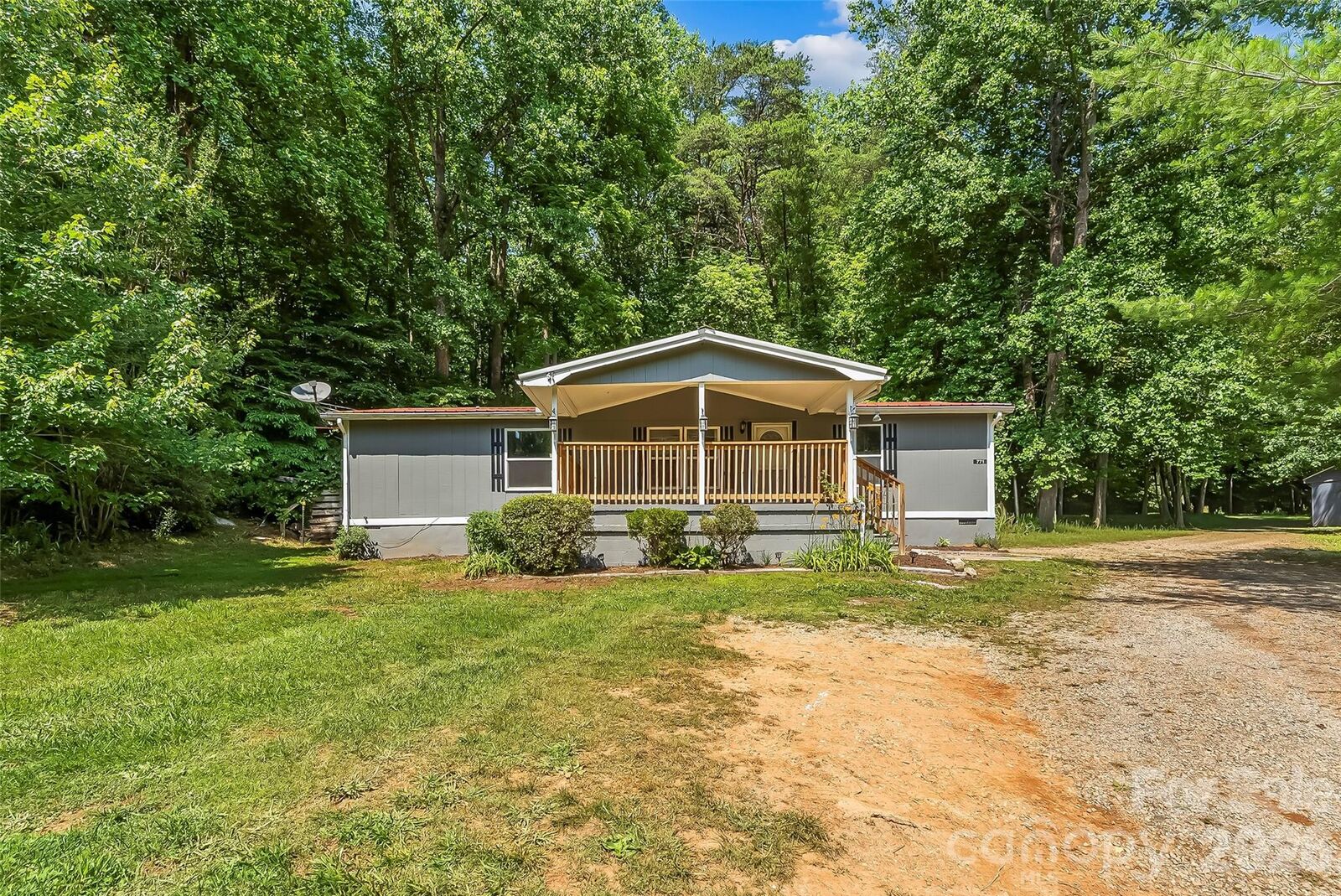 Property Photo:  771 Hoppy Tom Hollow Road  NC 28752 