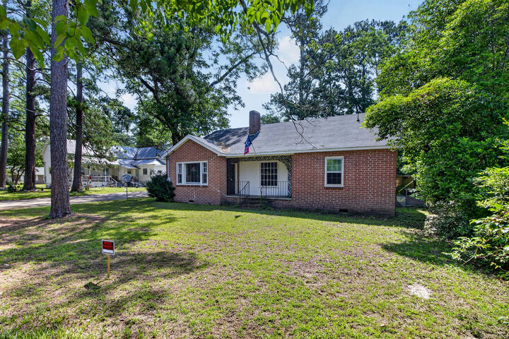 Property Photo: 502 May Street SC 29477
