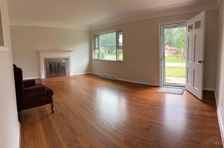 Property Photo:  1074 Eastgate  OH 45231 