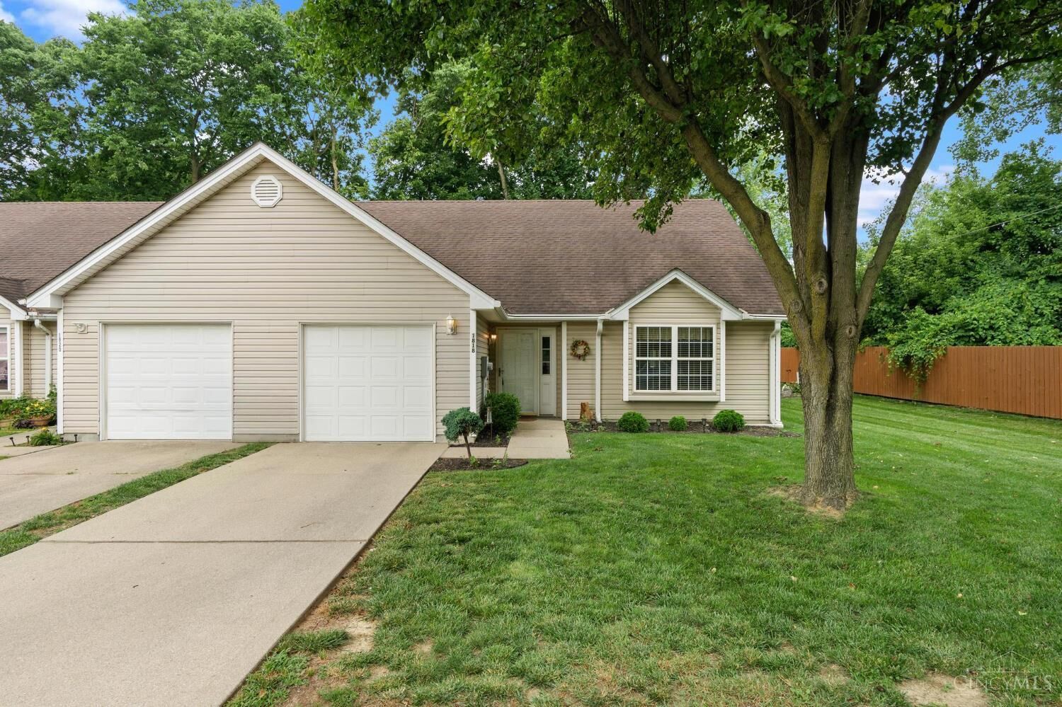 Property Photo:  1818 Kenway Place  OH 45044 