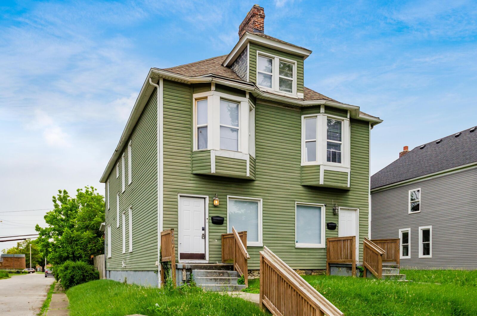 Property Photo:  368 N Garfield Avenue  OH 43203 