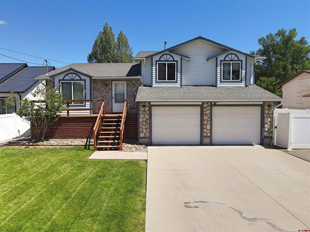 Property Photo: 1109 Lincoln Street CO 81101