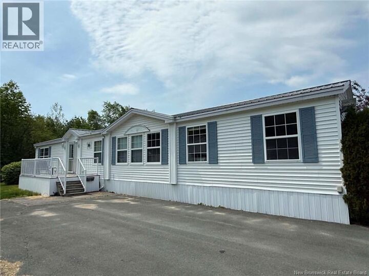 Property Photo:  26 Crosby Crescent  NB E1N 3C6 