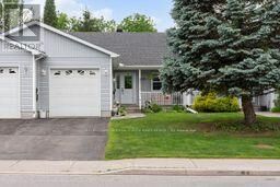 Photo de la propriété:  120 Beckwith Street East B  ON K7H 1E1 