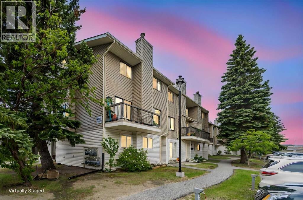 Property Photo: 2519 38 Street Northeast AB T1Y 4W8