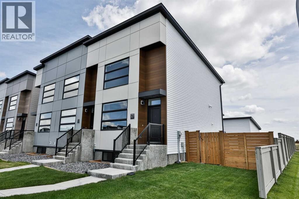 Property Photo:  3027 47 Street South  AB T1K 8L5 