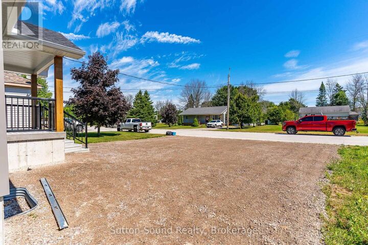 Property Photo:  486 Dawson Street Lower  ON N0H 2T0 